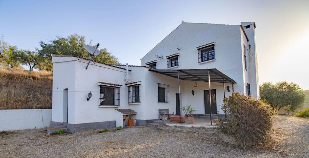 3 sypialnia Finka/Dom wiejski na sprzedaż w Riogordo - 360 000 € (Ref: 10048860)