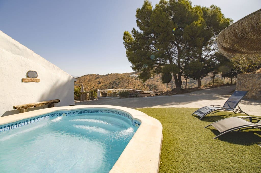5 soveværelse Finca/Landehus til salg i Casabermeja med swimmingpool - € 450.000 (Ref: 10054820)