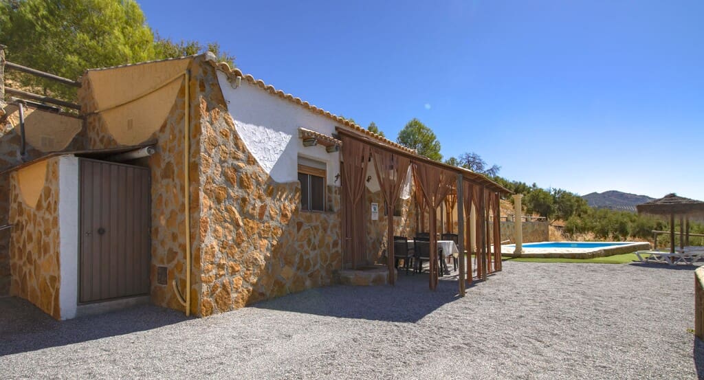 2 quarto Quinta/Casa Rural para venda em Alcala la Real com piscina - 185 000 € (Ref: 10080530)