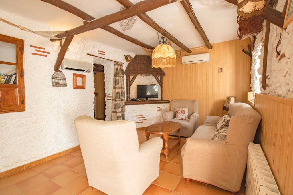 3 quarto Quinta/Casa Rural para venda em Alcala la Real com piscina garagem - 195 000 € (Ref: 10080531)