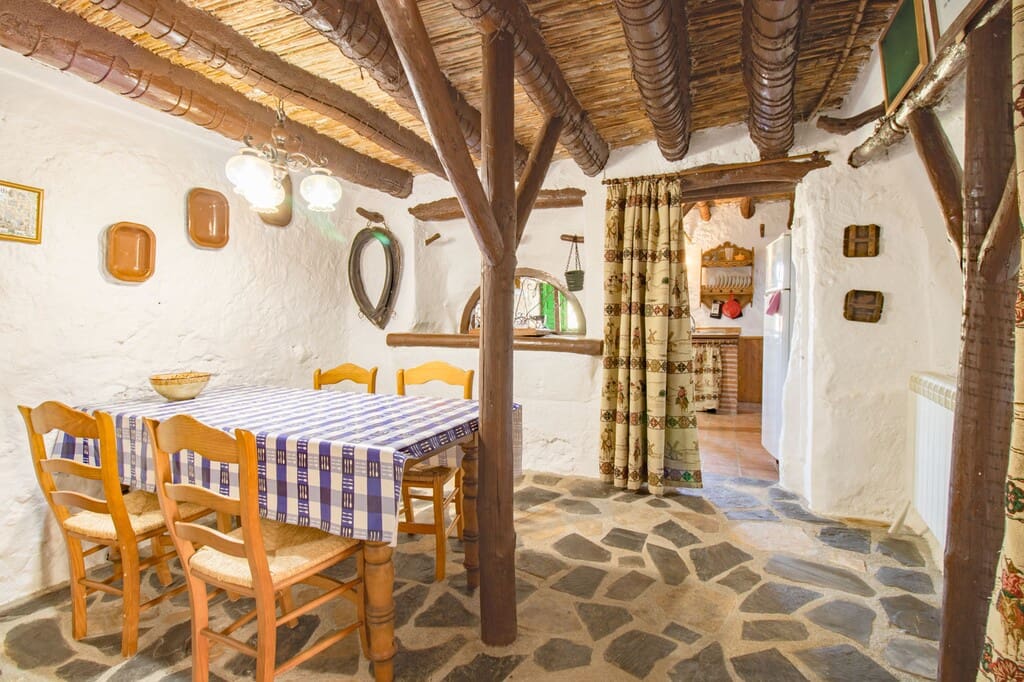 3 quarto Quinta/Casa Rural para venda em Alcala la Real com piscina garagem - 195 000 € (Ref: 10080531)