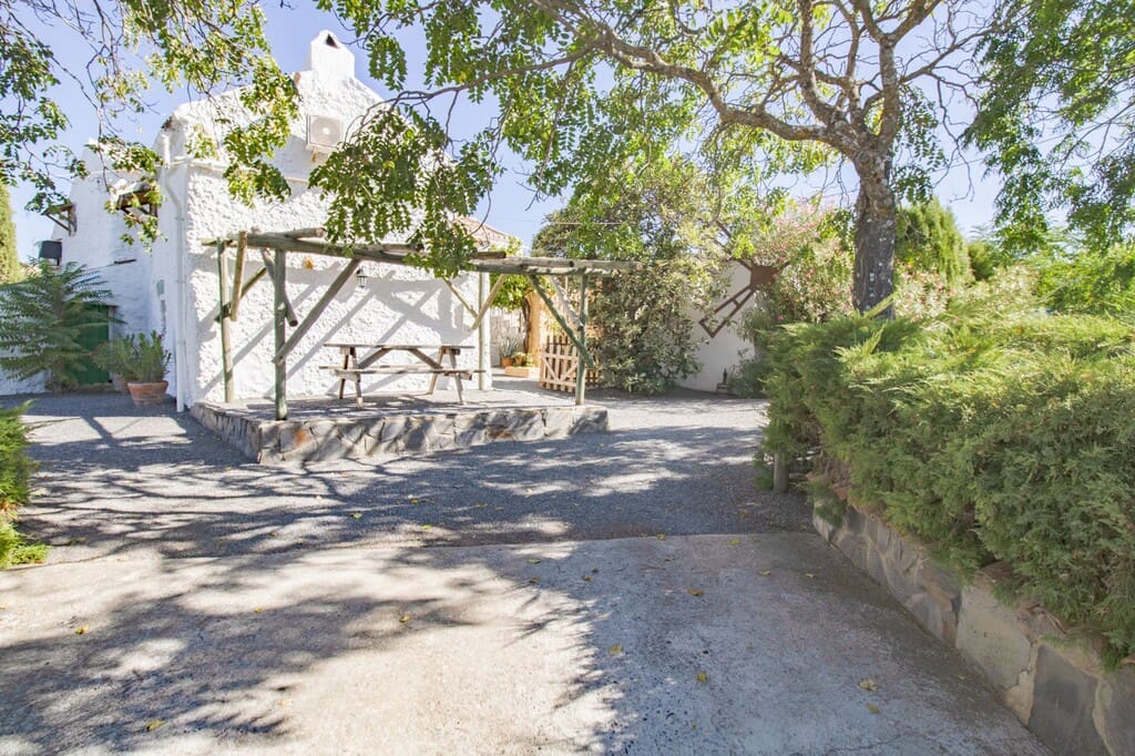 3 quarto Quinta/Casa Rural para venda em Alcala la Real com piscina garagem - 195 000 € (Ref: 10080531)