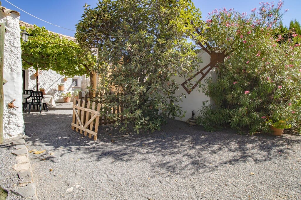3 quarto Quinta/Casa Rural para venda em Alcala la Real com piscina garagem - 195 000 € (Ref: 10080531)