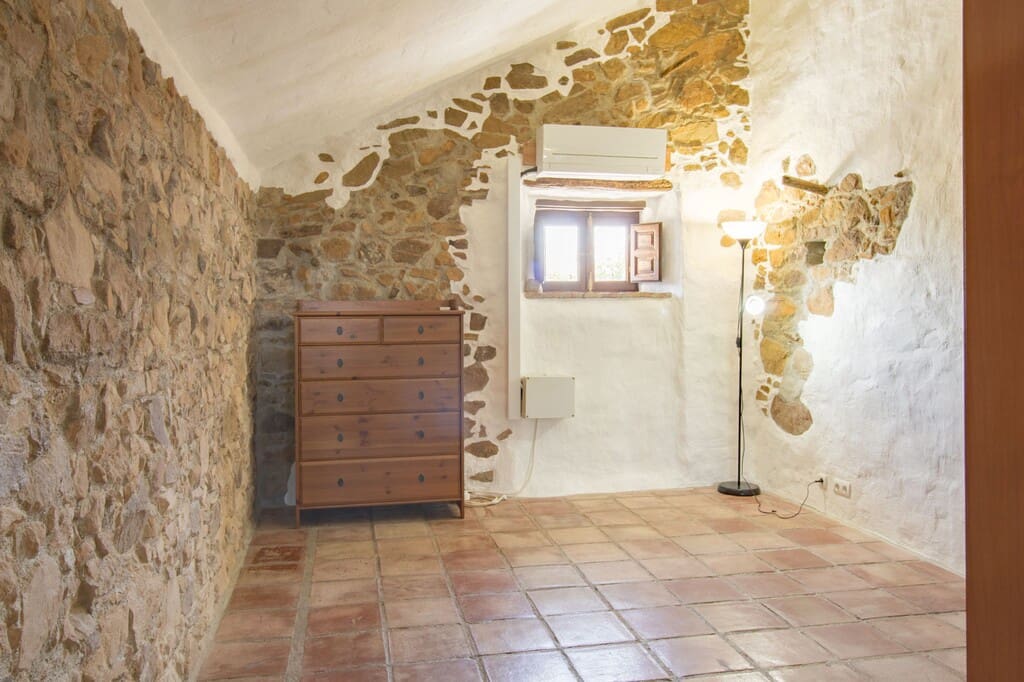 7 bedroom Finca/Country House for sale in Riogordo with pool - € 945,000 (Ref: 10131295)