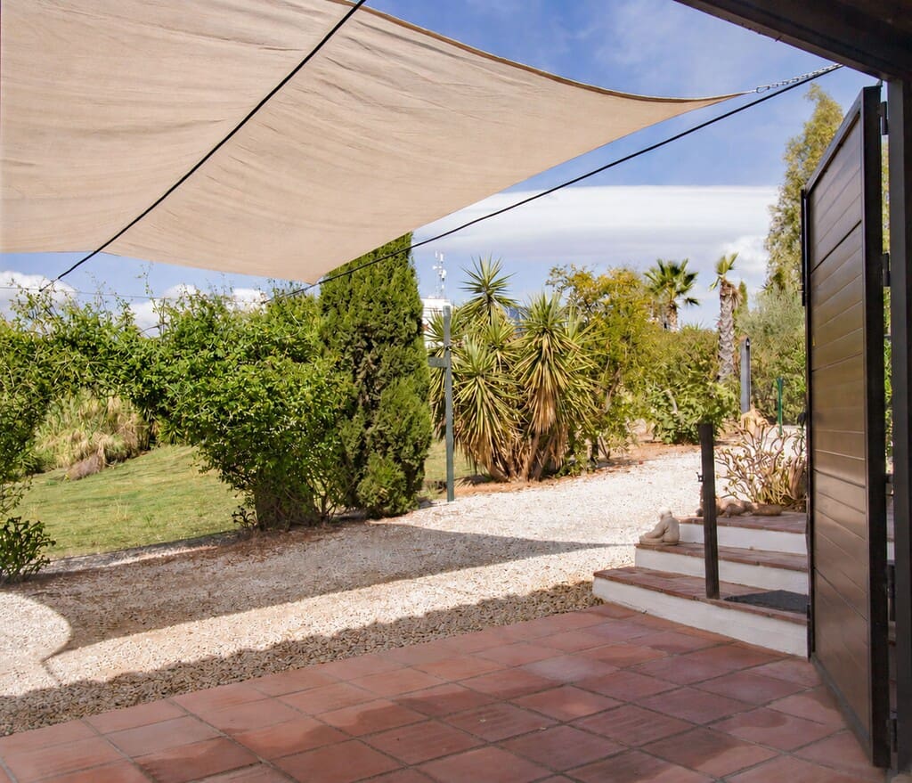 7 bedroom Finca/Country House for sale in Riogordo with pool - € 945,000 (Ref: 10131295)