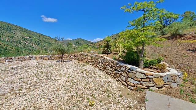 4 chambre Finca/Maison de Campagne à vendre à Riogordo avec piscine garage - 549 000 € (Ref: 10141774)