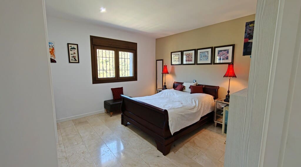 4 chambre Finca/Maison de Campagne à vendre à Riogordo avec piscine garage - 549 000 € (Ref: 10141774)