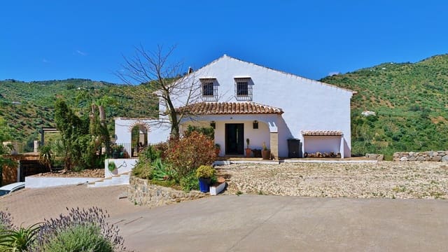 4 chambre Finca/Maison de Campagne à vendre à Riogordo avec piscine garage - 549 000 € (Ref: 10141774)
