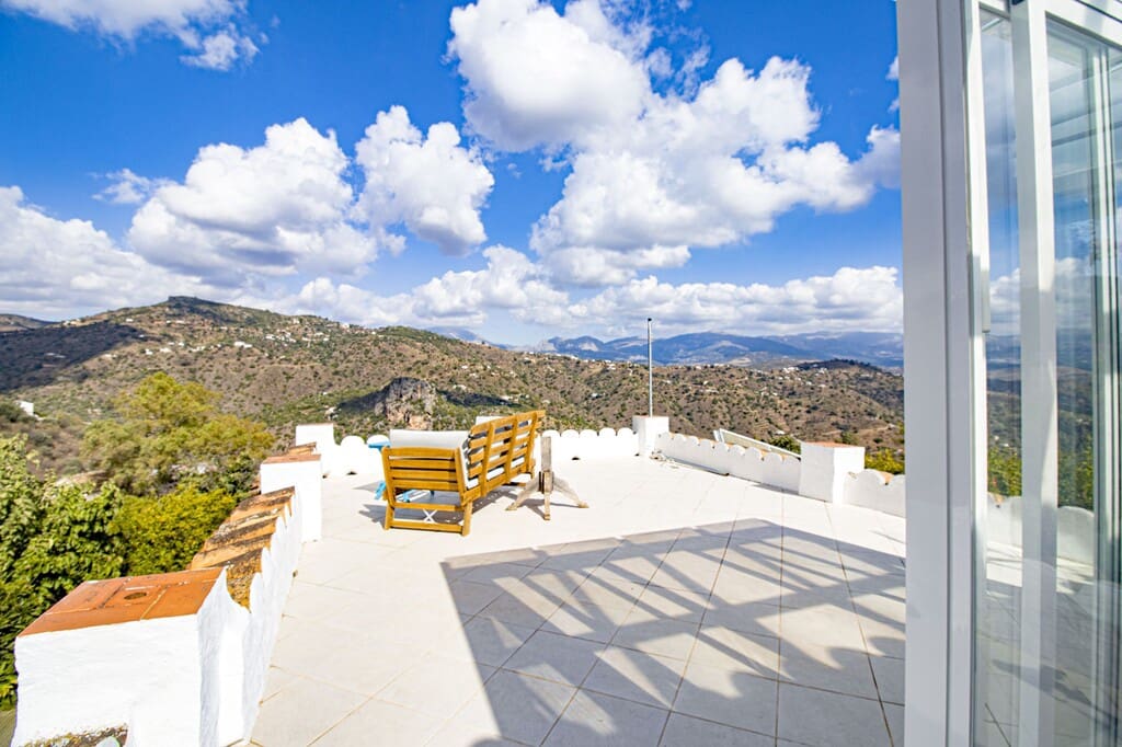 2 sovrum Finca/Hus på landet till salu i Comares med pool - 290 000 € (Ref: 10150280)