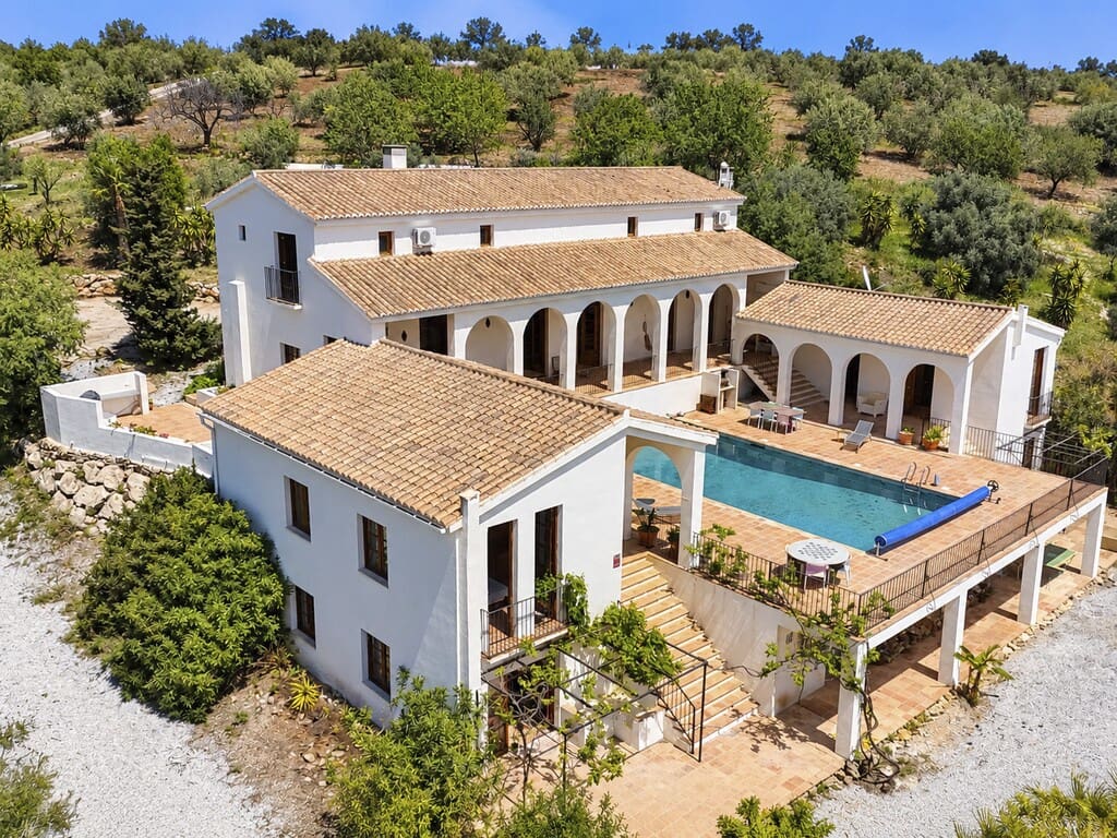 8 quarto Quinta/Casa Rural para venda em Alcaucin com piscina - 1 250 000 € (Ref: 10150281)