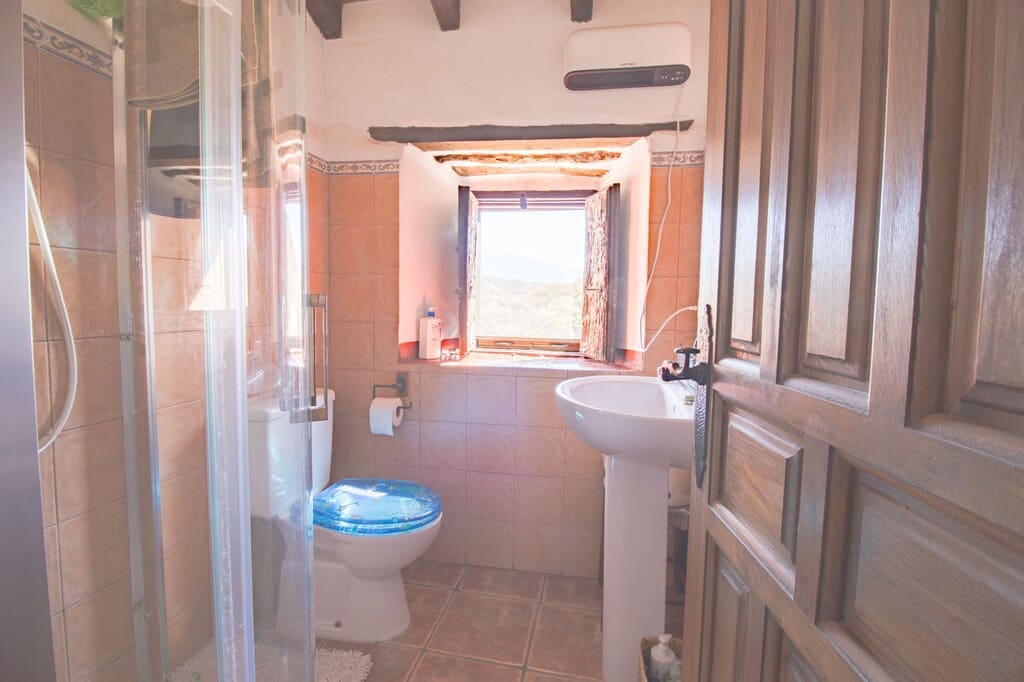 4 bedroom Townhouse for sale in Almachar - € 215,000 (Ref: 9850305)