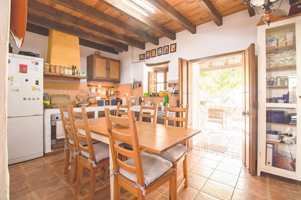 4 bedroom Townhouse for sale in Almachar - € 215,000 (Ref: 9850305)