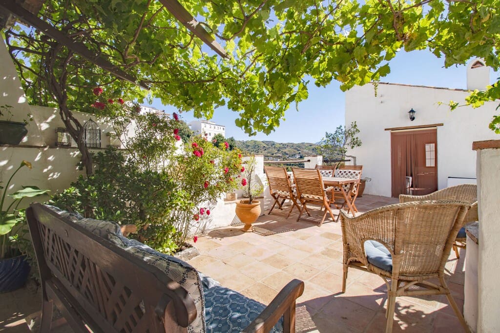 4 bedroom Townhouse for sale in Almachar - € 215,000 (Ref: 9850305)
