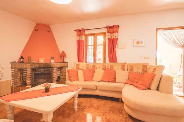 3 soveværelse Finca/Landehus til salg i Comares med swimmingpool - € 315.000 (Ref: 9850306)