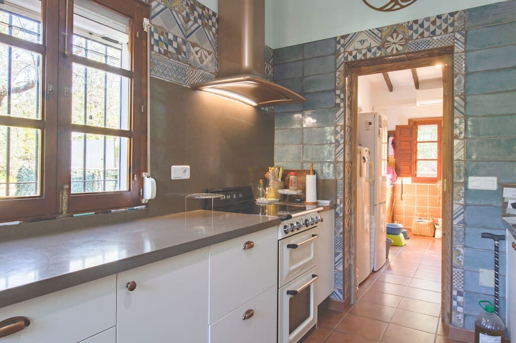 3 soveværelse Finca/Landehus til salg i Riogordo med swimmingpool - € 385.000 (Ref: 9850307)