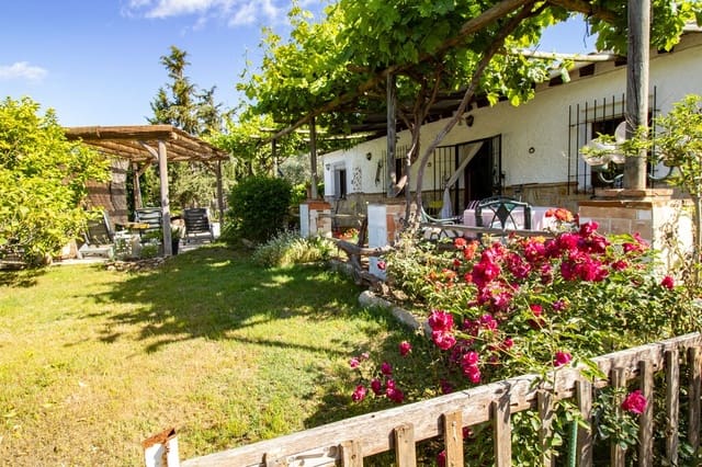 3 soveværelse Finca/Landehus til salg i Riogordo med swimmingpool - € 385.000 (Ref: 9850307)