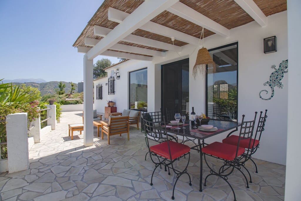 2 bedroom Finca/Country House for sale in Comares with pool - € 375,000 (Ref: 9850309)