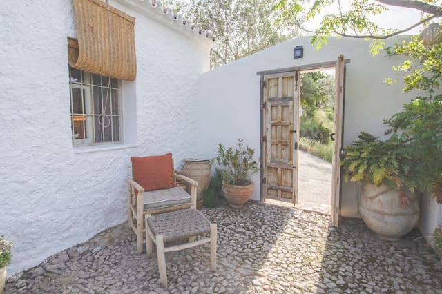 3 soveværelse Finca/Landehus til salg i Riogordo med swimmingpool - € 470.000 (Ref: 9850310)