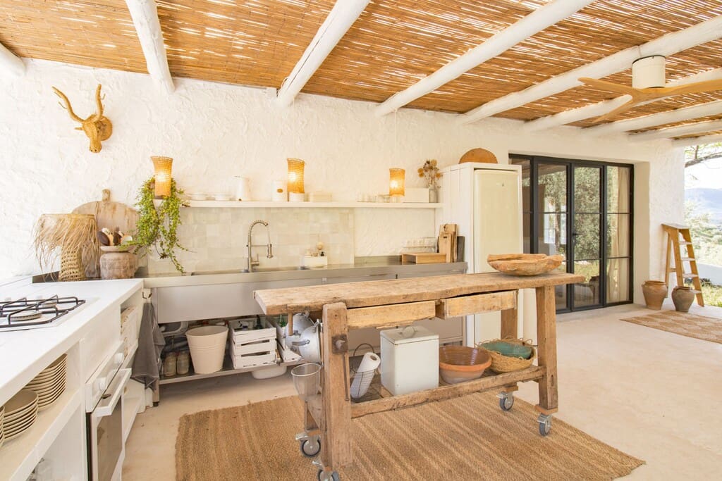 3 soveværelse Finca/Landehus til salg i Riogordo med swimmingpool - € 470.000 (Ref: 9850310)