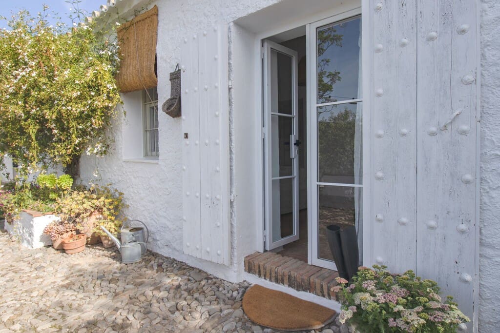 3 soveværelse Finca/Landehus til salg i Riogordo med swimmingpool - € 470.000 (Ref: 9850310)
