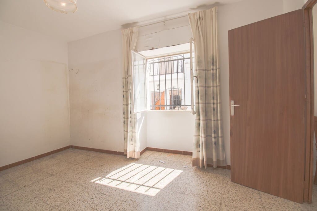 7 sypialnia Dom na sprzedaż w Riogordo - 195 000 € (Ref: 9850312)