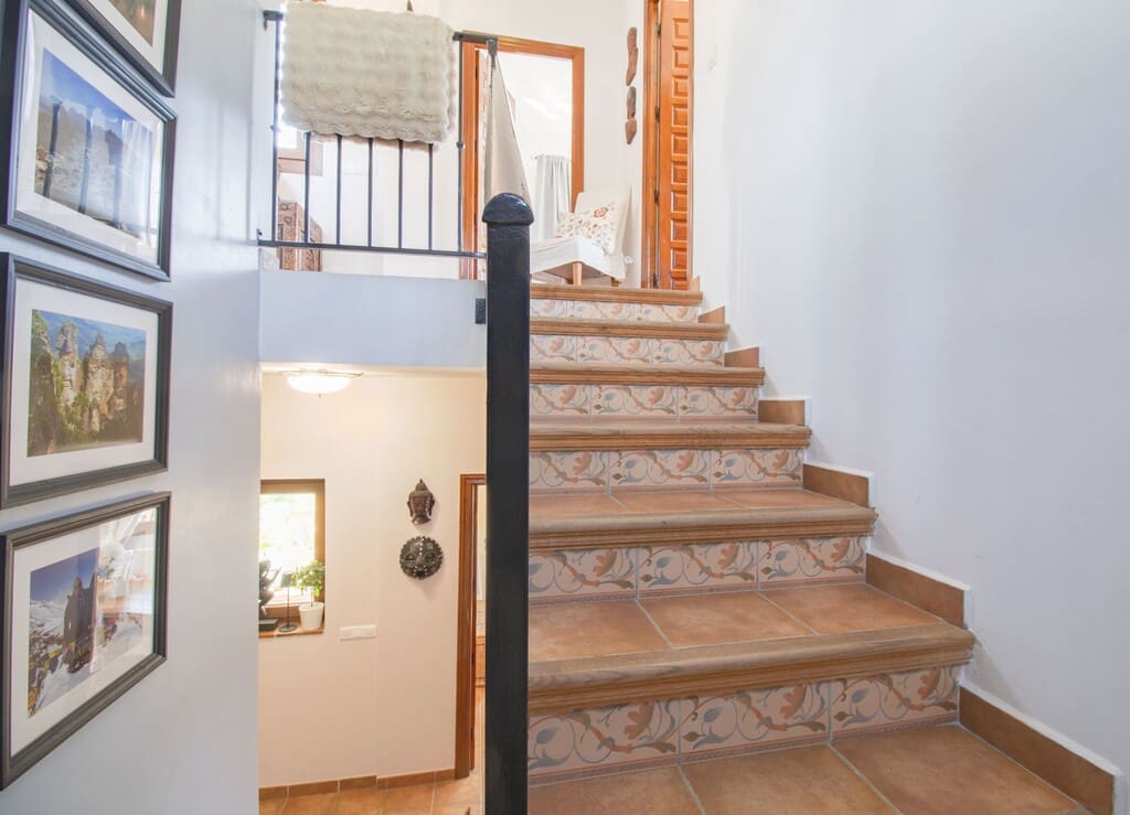 4 bedroom Finca/Country House for sale in Comares with pool - € 445,000 (Ref: 9850313)