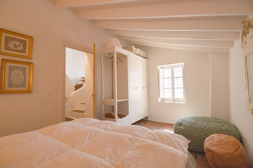 6 bedroom Townhouse for sale in Comares - € 820,000 (Ref: 9850315)