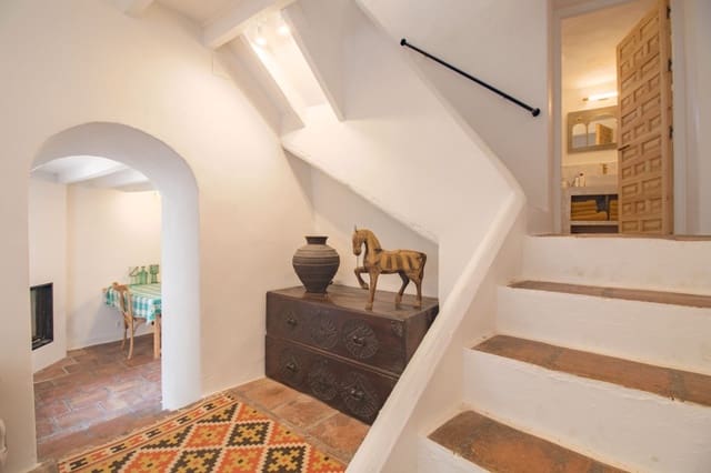 6 soverom Hus til salgs i Comares - € 820 000 (Ref: 9850315)