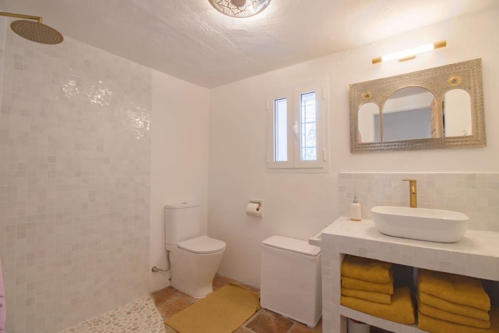 3 bedroom Townhouse for sale in Comares - € 500,000 (Ref: 9850317)