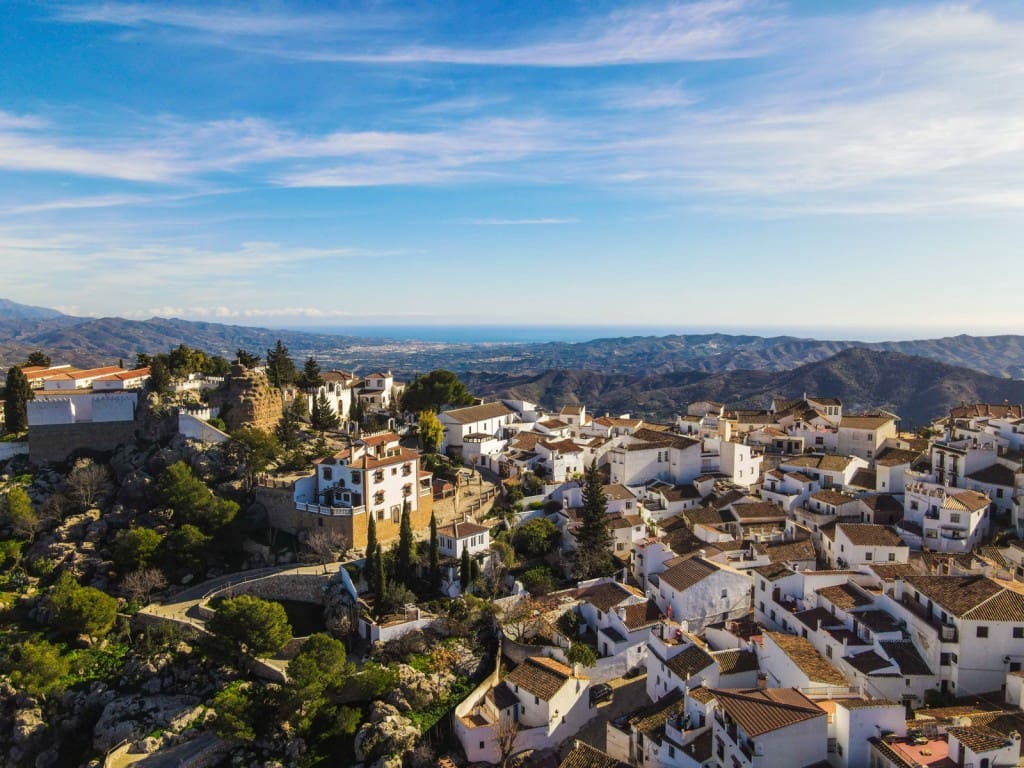 3 bedroom Townhouse for sale in Comares - € 500,000 (Ref: 9850317)