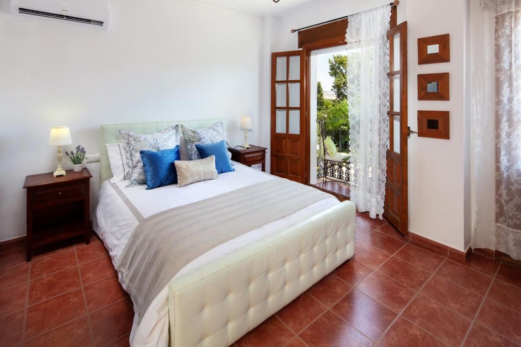 5 quarto Casa em Banda para venda em Ronda com piscina - 380 000 € (Ref: 9850320)