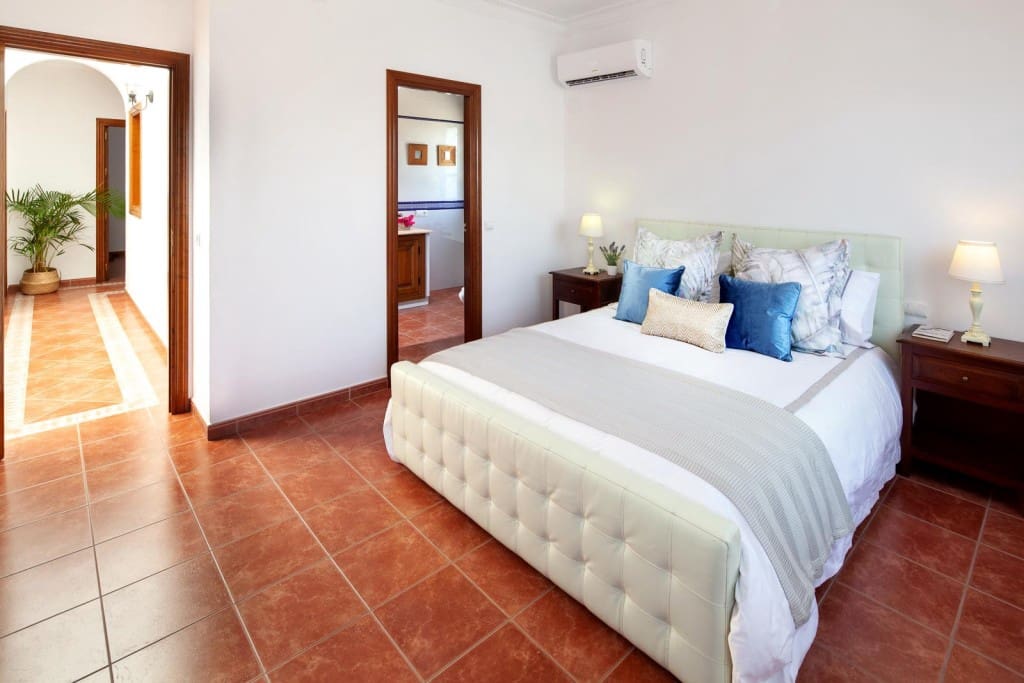 5 quarto Casa em Banda para venda em Ronda com piscina - 380 000 € (Ref: 9850320)