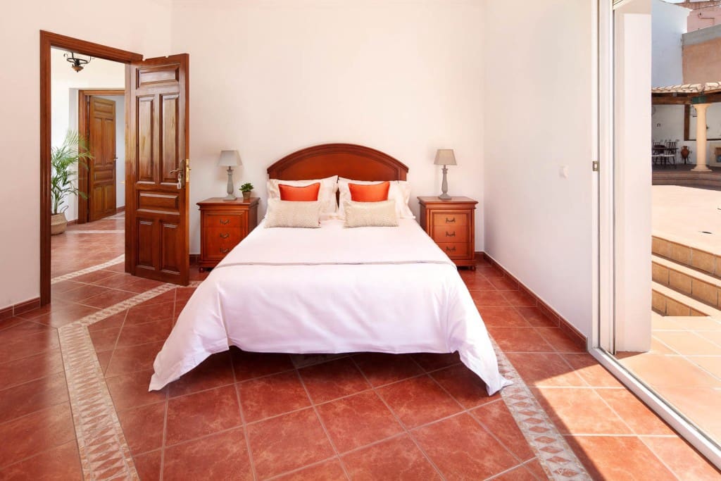 5 quarto Casa em Banda para venda em Ronda com piscina - 380 000 € (Ref: 9850320)