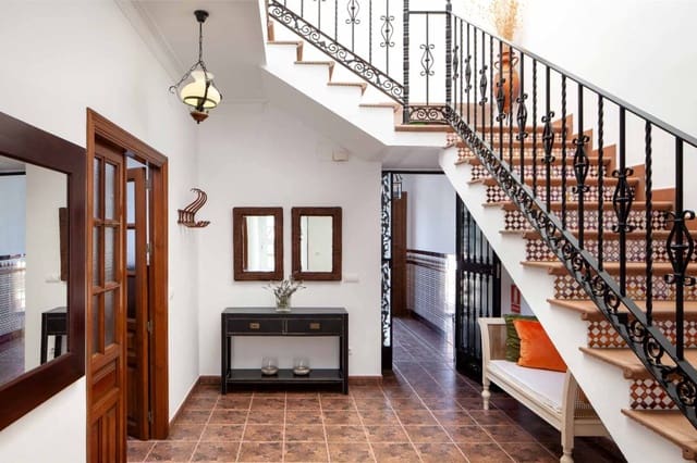 5 quarto Casa em Banda para venda em Ronda com piscina - 380 000 € (Ref: 9850320)