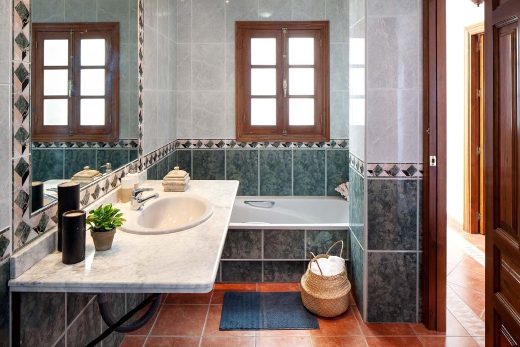 5 quarto Casa em Banda para venda em Ronda com piscina - 380 000 € (Ref: 9850320)