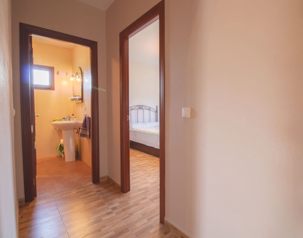 4 soveværelse Finca/Landehus til salg i Riogordo - € 330.000 (Ref: 9850321)