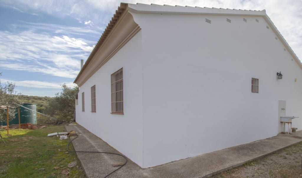 4 soveværelse Finca/Landehus til salg i Riogordo - € 330.000 (Ref: 9850321)