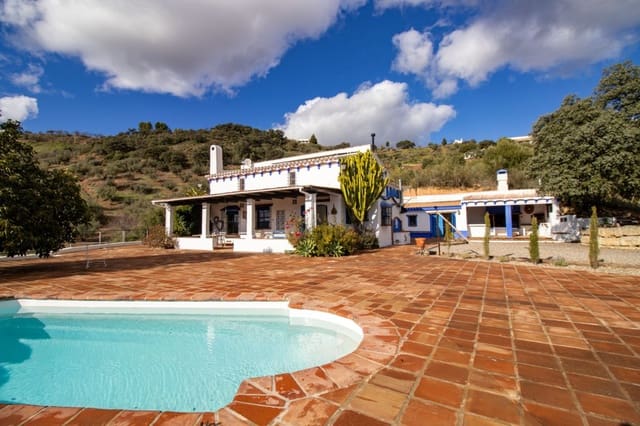 3 soveværelse Finca/Landehus til salg i Riogordo med swimmingpool - € 425.000 (Ref: 9850323)