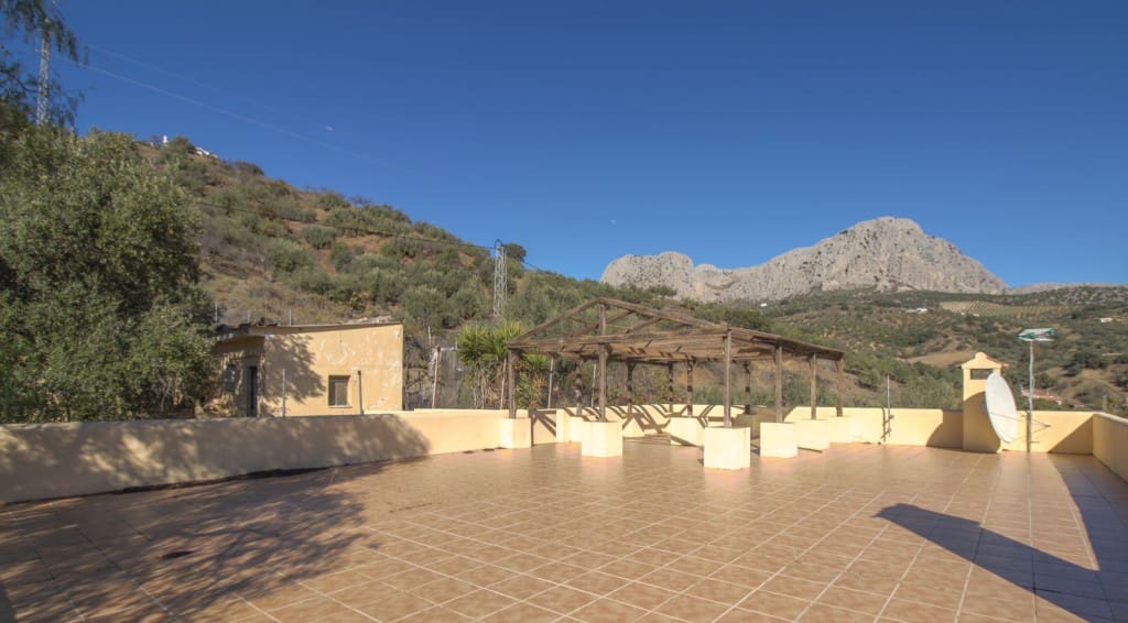 3 soveværelse Finca/Landehus til salg i Riogordo - € 240.000 (Ref: 9850325)