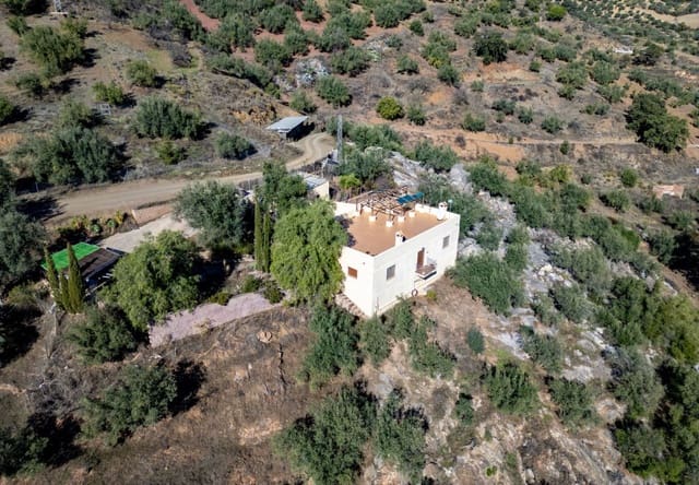 3 soveværelse Finca/Landehus til salg i Riogordo - € 240.000 (Ref: 9850325)