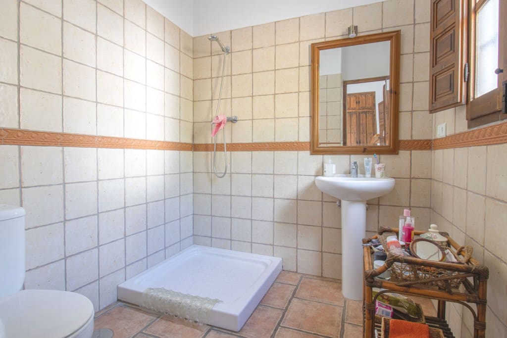 3 soveværelse Finca/Landehus til salg i Periana med swimmingpool - € 365.000 (Ref: 9850326)