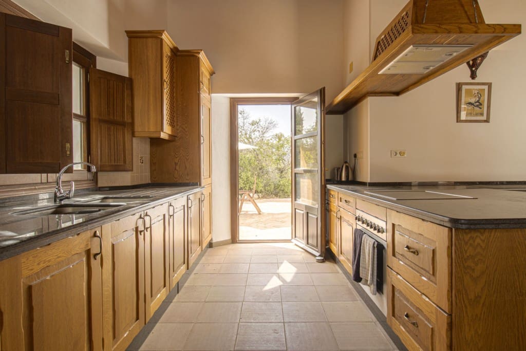 4 bedroom Finca/Country House for sale in Comares with pool - € 695,000 (Ref: 9850330)