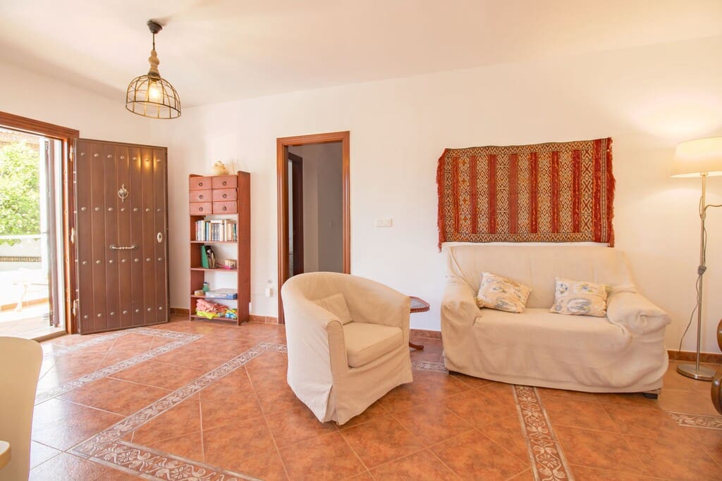 2 soveværelse Finca/Landehus til salg i Alfarnatejo med swimmingpool garage - € 275.000 (Ref: 9850960)