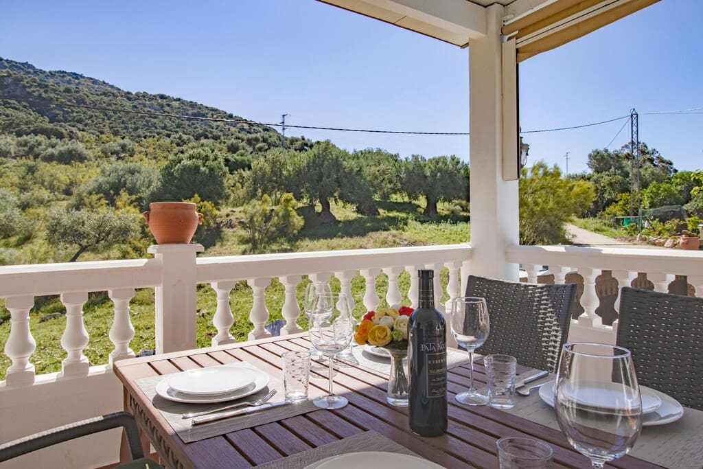 2 soveværelse Finca/Landehus til salg i Alfarnatejo med swimmingpool garage - € 275.000 (Ref: 9850960)