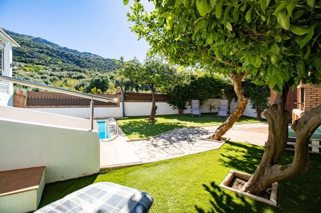 2 soveværelse Finca/Landehus til salg i Alfarnatejo med swimmingpool garage - € 275.000 (Ref: 9850960)