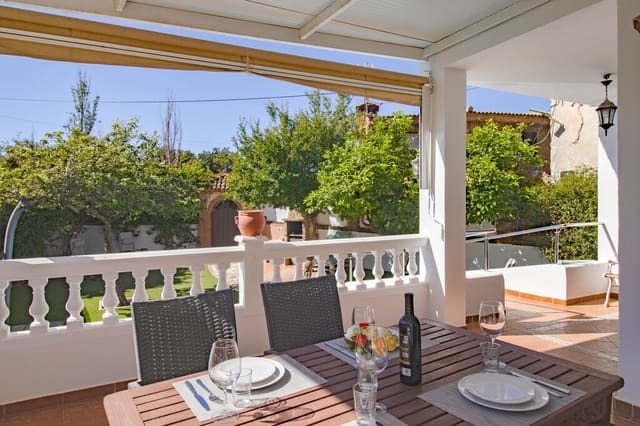 2 soveværelse Finca/Landehus til salg i Alfarnatejo med swimmingpool garage - € 275.000 (Ref: 9850960)