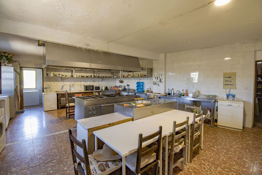 14 Zimmer Finca/Landgut zu verkaufen in Riogordo mit Pool - 1.500.000 € (Ref: 9855084)