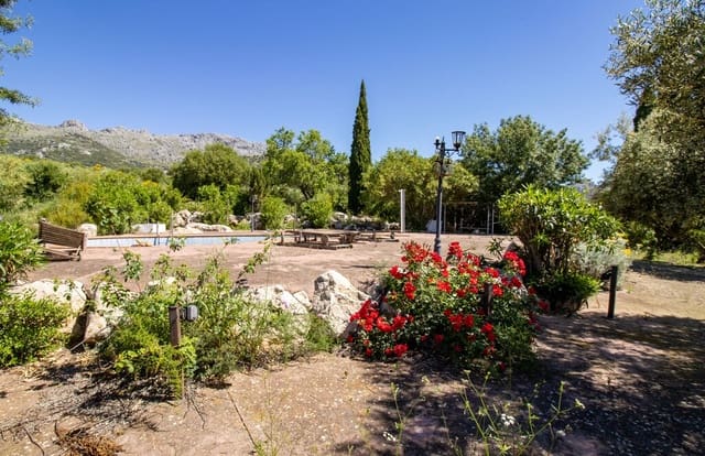 14 Zimmer Finca/Landgut zu verkaufen in Riogordo mit Pool - 1.500.000 € (Ref: 9855084)