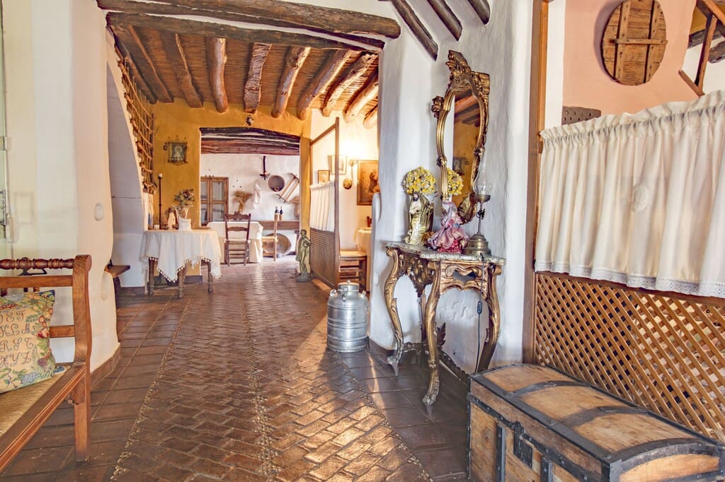 14 Zimmer Finca/Landgut zu verkaufen in Riogordo mit Pool - 1.500.000 € (Ref: 9855084)
