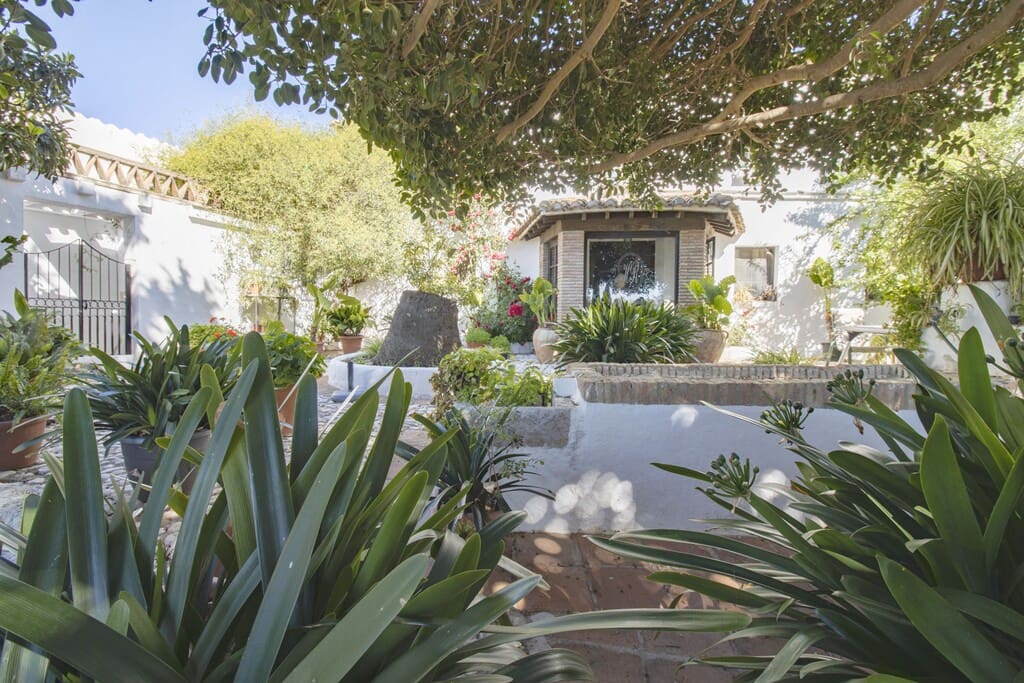 14 Zimmer Finca/Landgut zu verkaufen in Riogordo mit Pool - 1.500.000 € (Ref: 9855084)